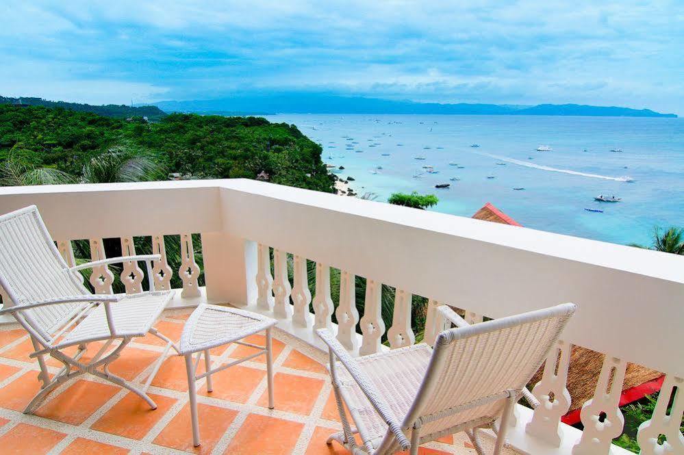 Artista Beach Villa Balabag  Exterior foto