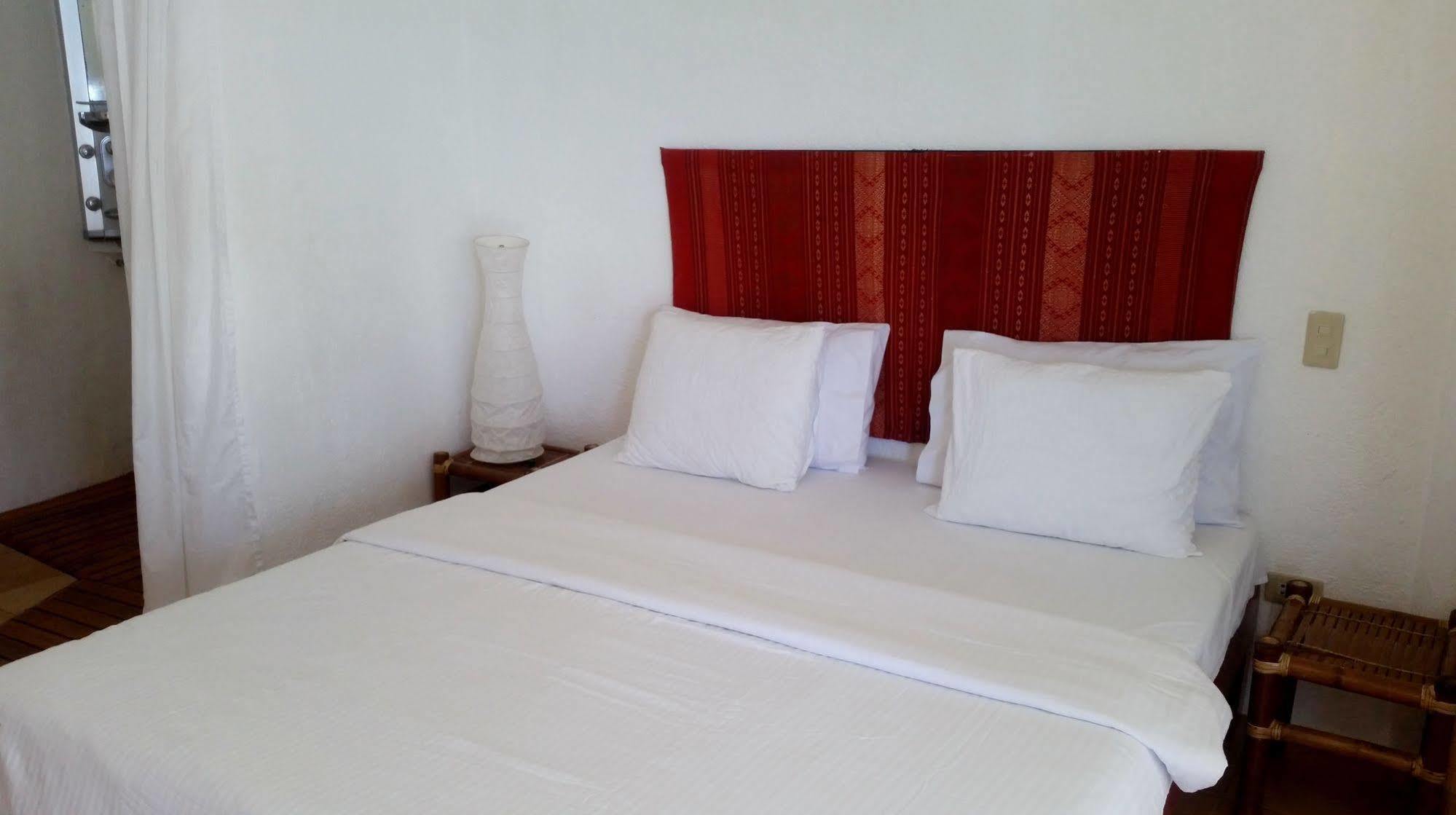 Artista Beach Villa Balabag  Exterior foto